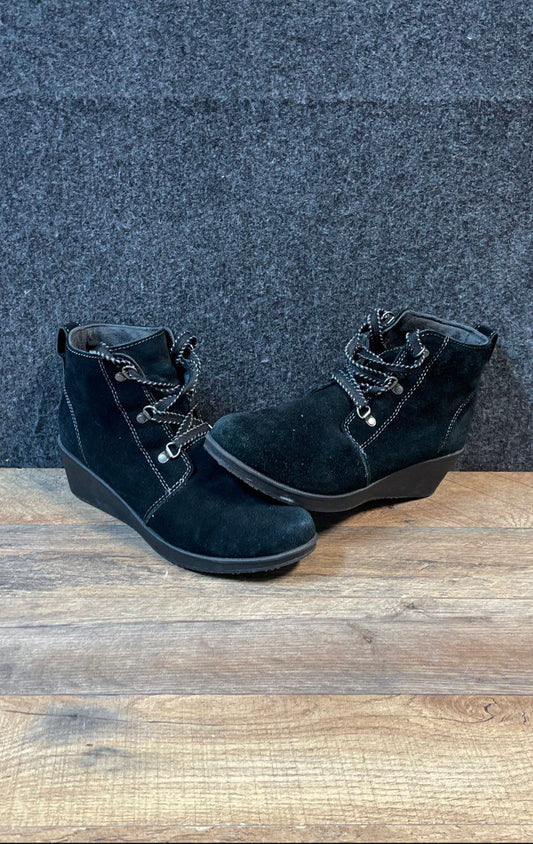 Eddie Bauer Black Suede Lace Up Wedge Booties Ankle Boots Women's Size 8.5