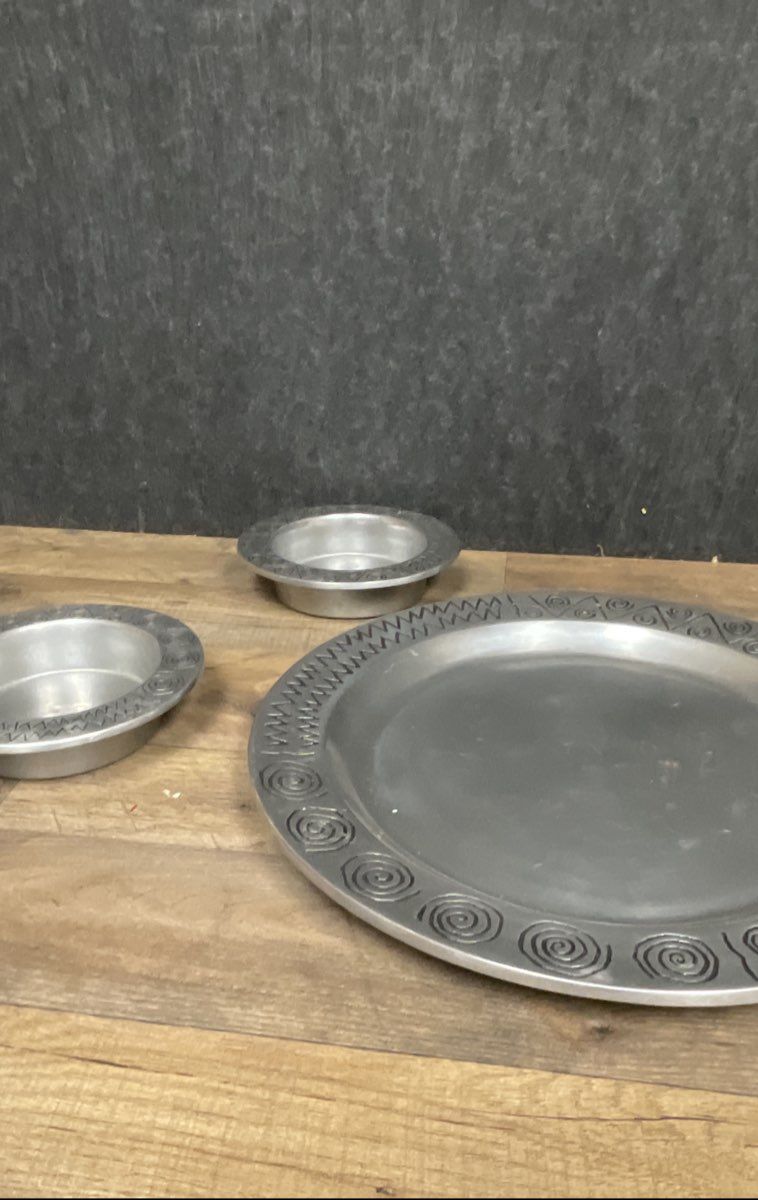 Wilton Reggae Pattern Armetale Holloware Lot