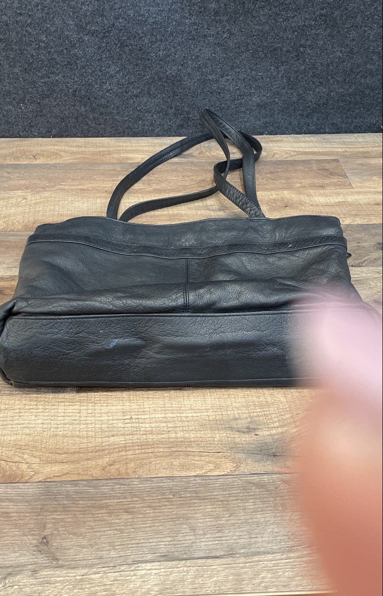 Vintage Wilsons Leather Black Pebbled Leather Shoulder Bag Tote Handbag