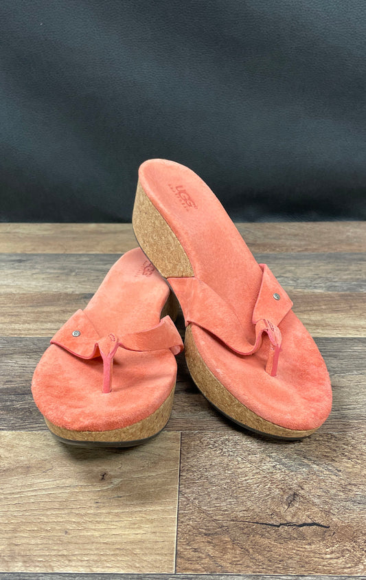 UGG Lucianna 1767 Coral Pink Suede Wedge Thong Sandals Women's Size 6