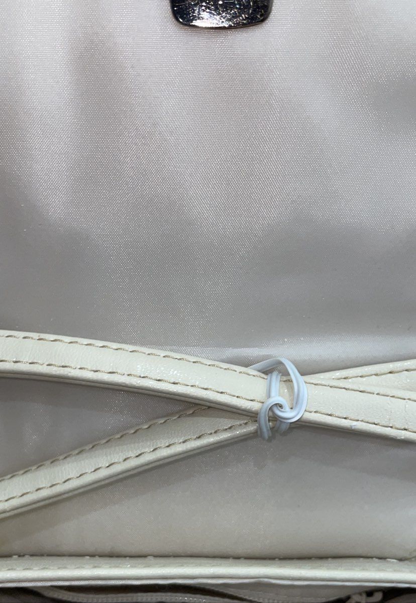 Liz Claiborne White Faux Leather Slim Crossbody Phone Bag Silver Hardware