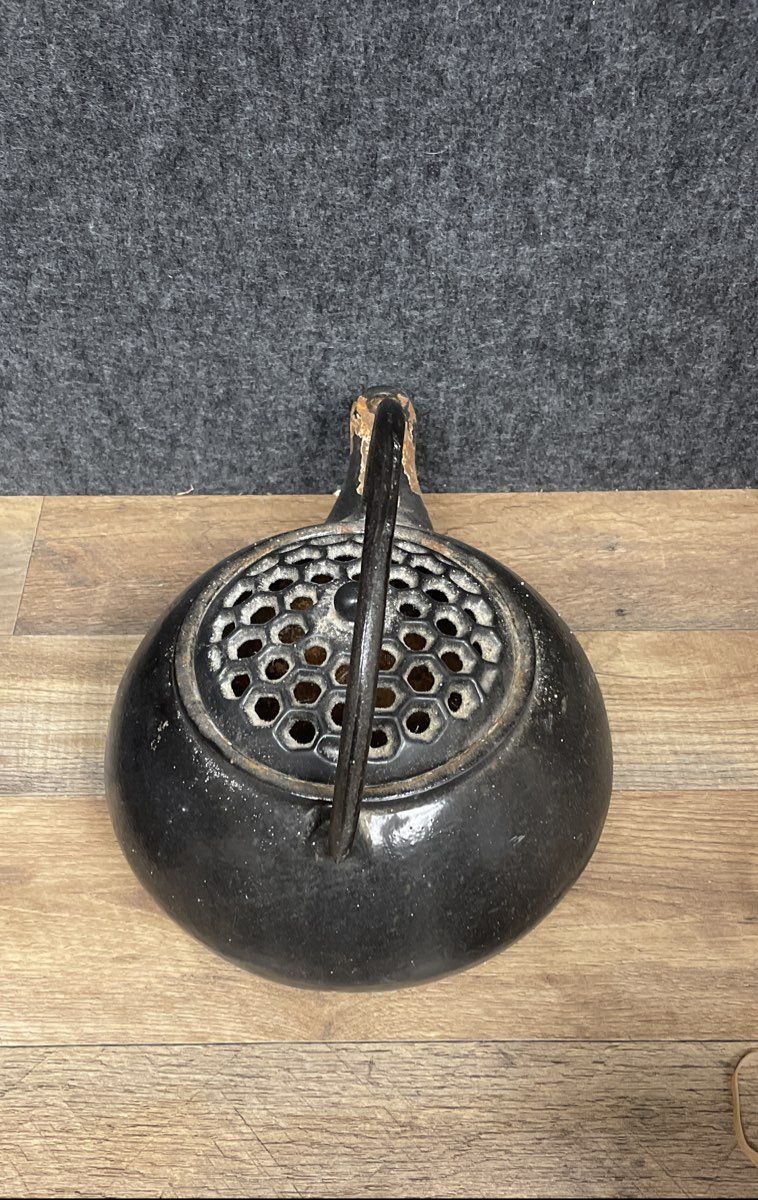 Larger Cast Iron Teapot