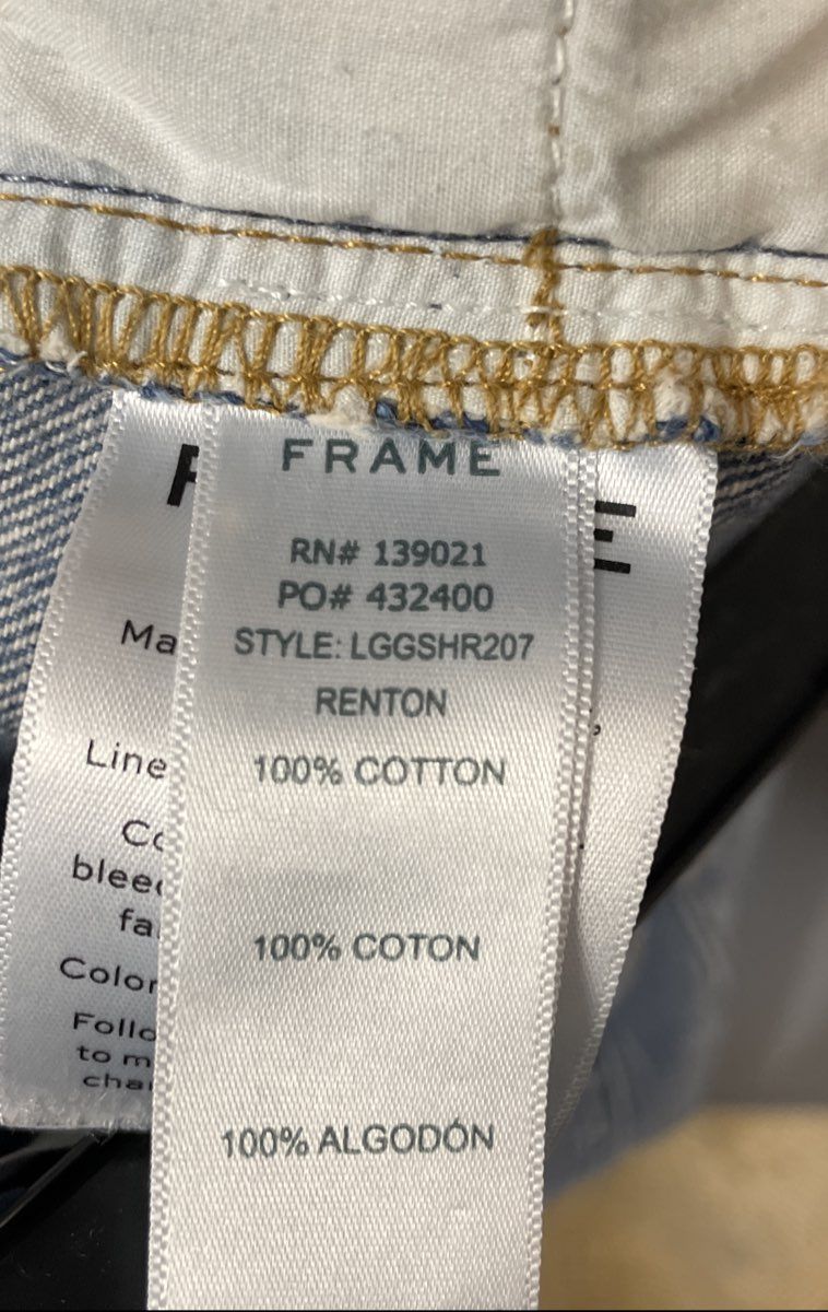 Frame Women's Le Grand Garcon Short Light Blue Distressed Denim Ripped Sz 27