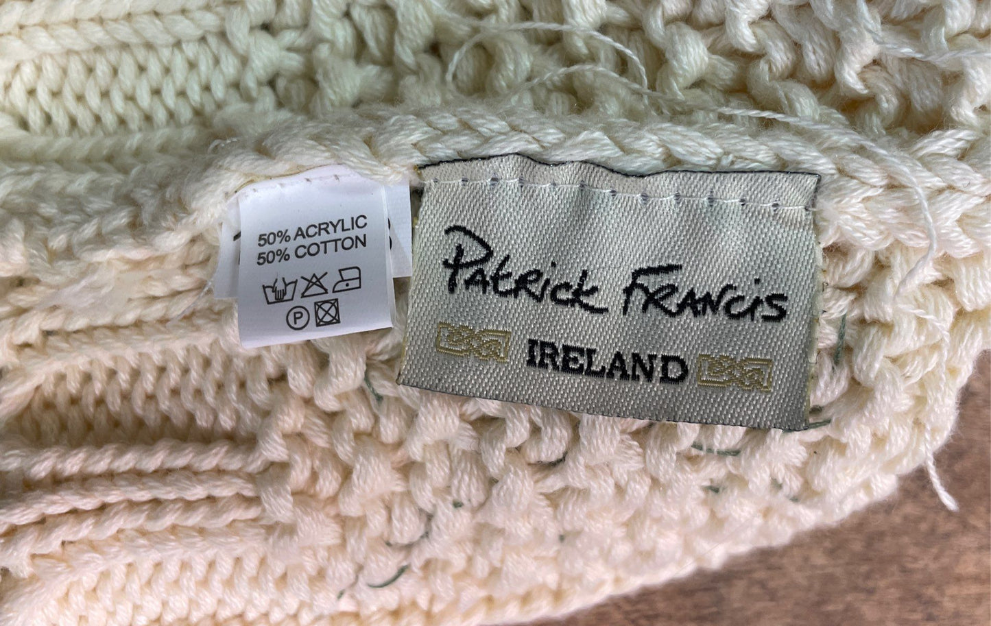 Patrick Francis Kids' Cream Shamrock Cable Knit Pom Pom Winter Hat NWT Sz 1/3