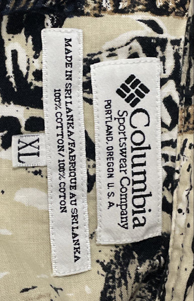 Columbia Men's Vintage 90s Fish Print Short Sleeve Button Up Shirt Tan Black XL
