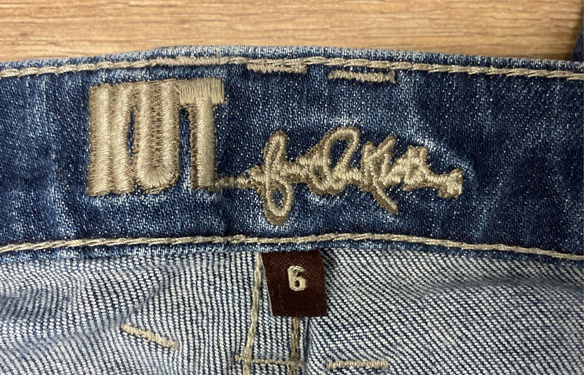KUT from the Kloth Women's Blue Medium Wash Slim Straight Jeans Size 6