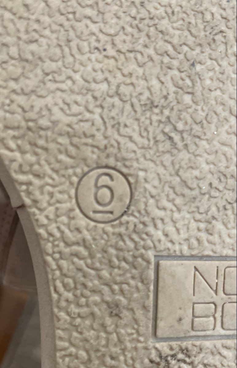 Nobo No Boundaries Cream Platform Slides Wavy Sole Women's Size 6