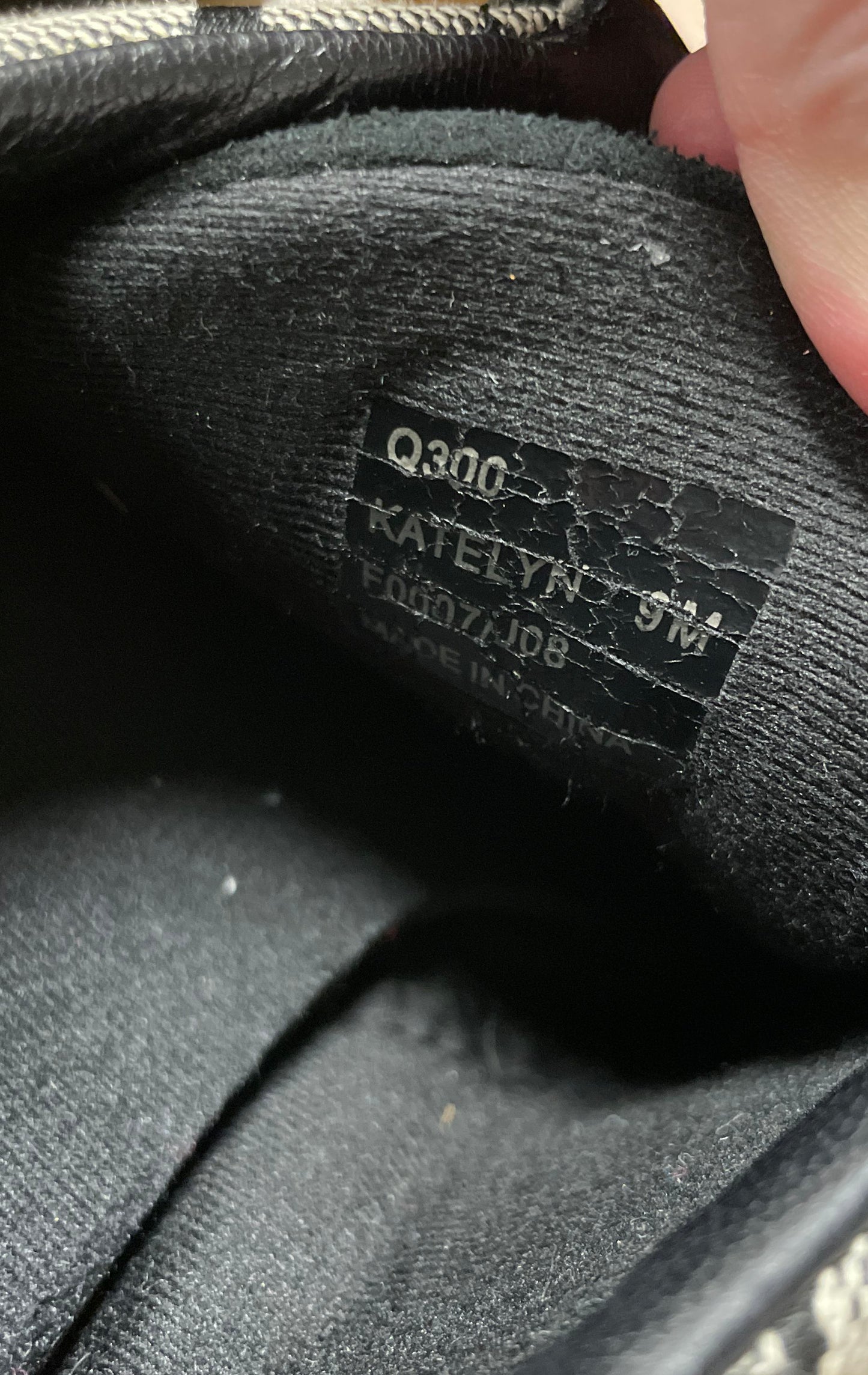 Coach Katelyn Signature C Logo Black Suede Fashion Sneakers Size 9