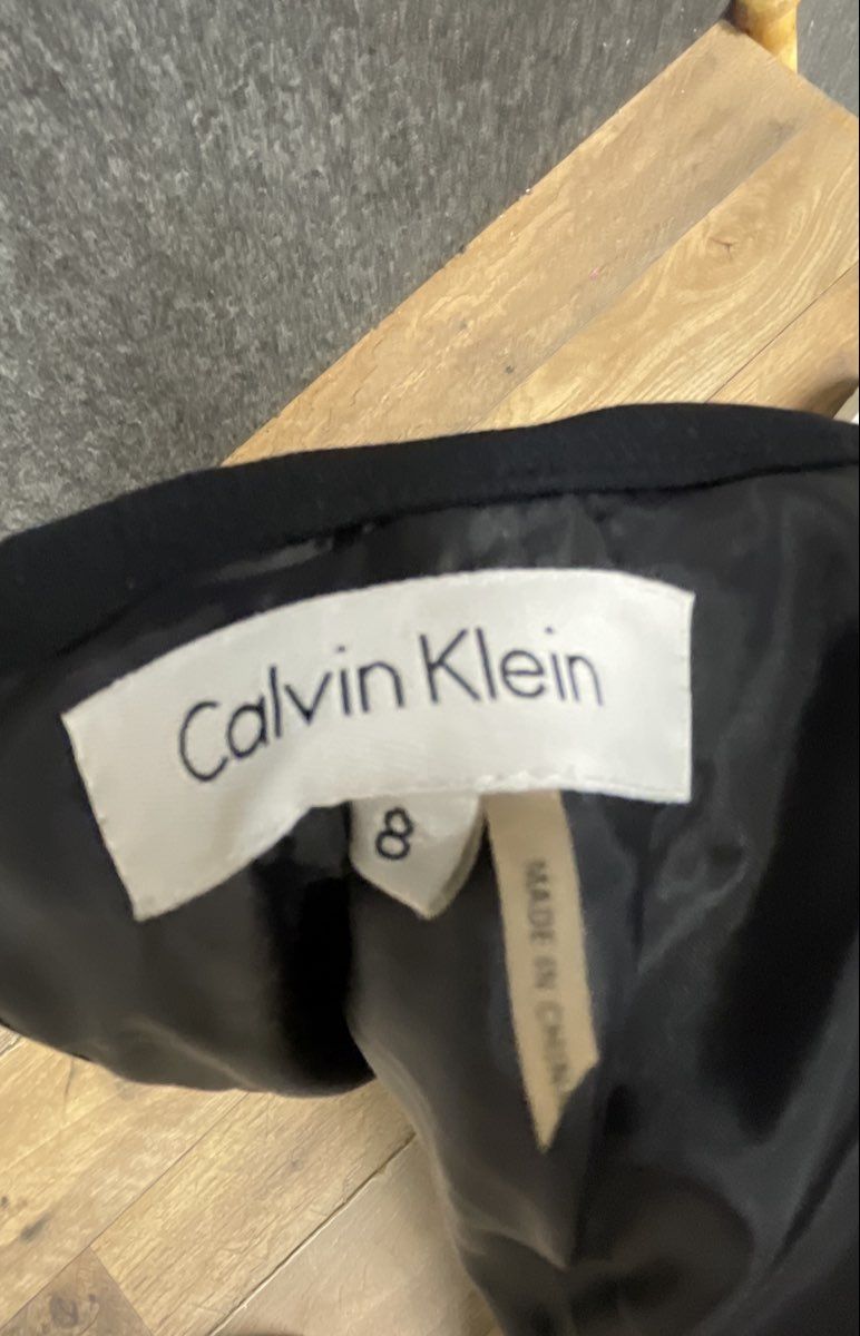 Calvin Klein Women's Black Professional Pencil Skirt Lined Back Slit Size 8
