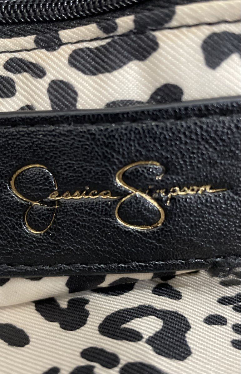 Jessica Simpson Black Leather Crossbody Bag Gold Chain Accent Leopard Interior