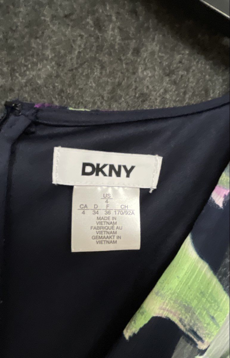 DKNY Women's Navy Blue Pink Floral Faux Wrap V-Neck Short Sleeve Dress Sz 4
