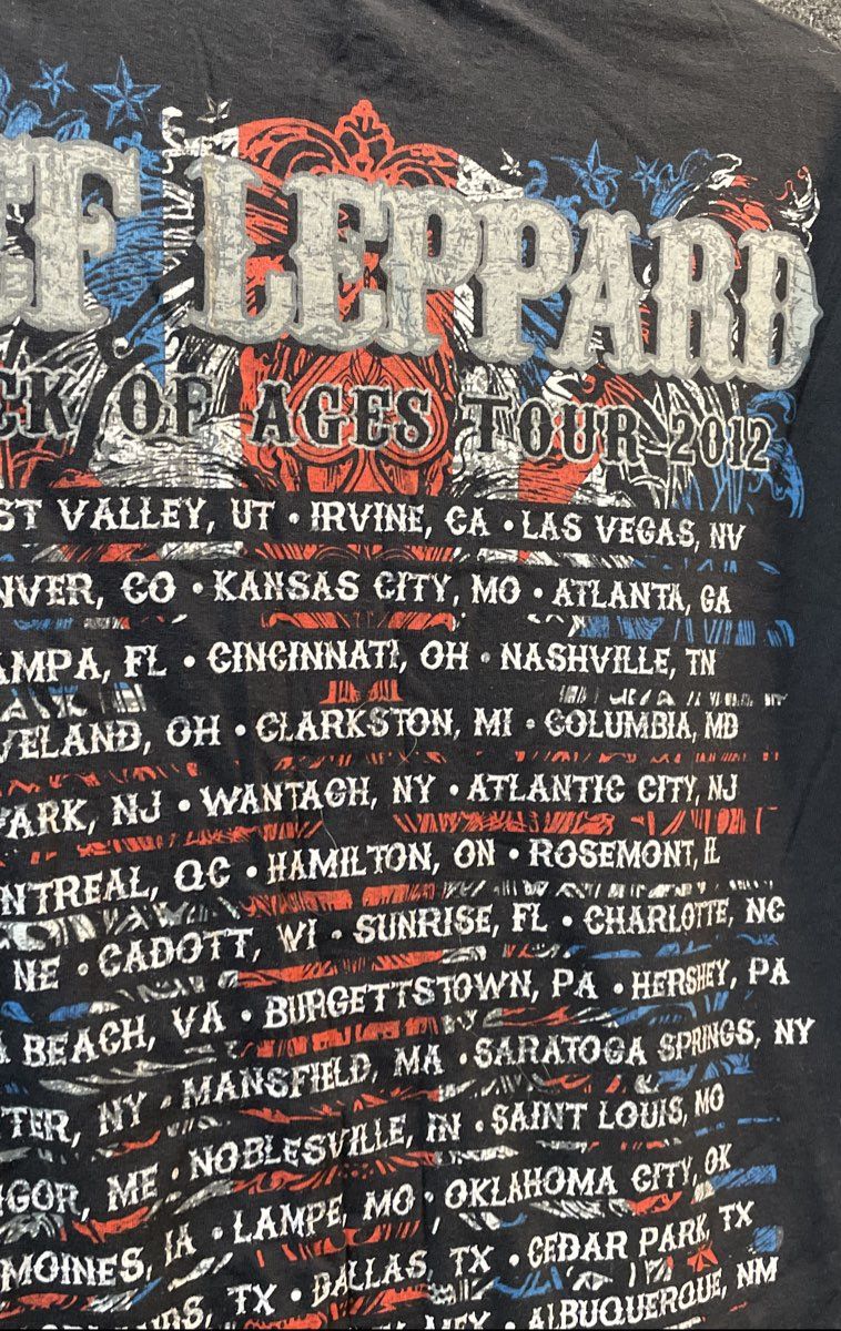 Def Leppard Rock of Ages Tour 2012 T-Shirt Hanes ComfortSoft Sz M