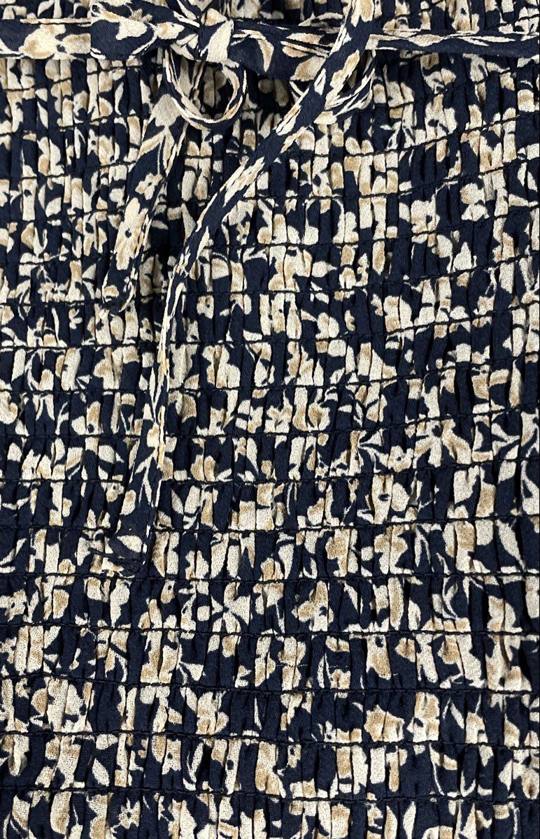 Torrid Women's Floral Smocked Off-Shoulder Crop Top Navy Blue NWT Size 1