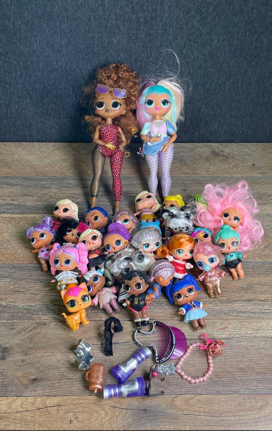 LOL Surprise Doll Lot 2 OMG Dolls 20 Tots 1 Pet & Accessories MGA