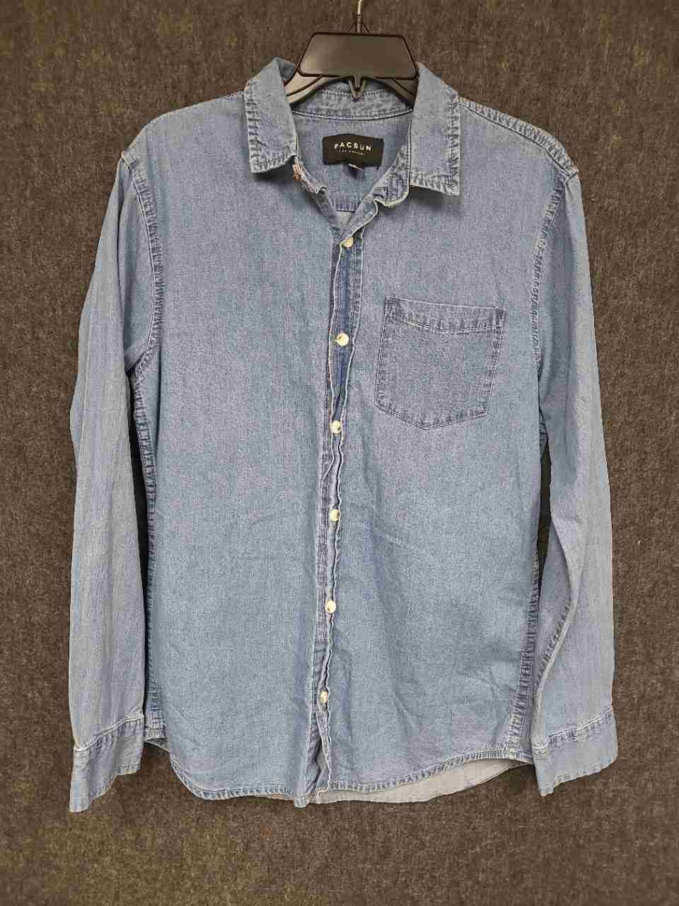 PacSun Men's Light Wash Blue Denim Long Sleeve Button Down Shirt Size M