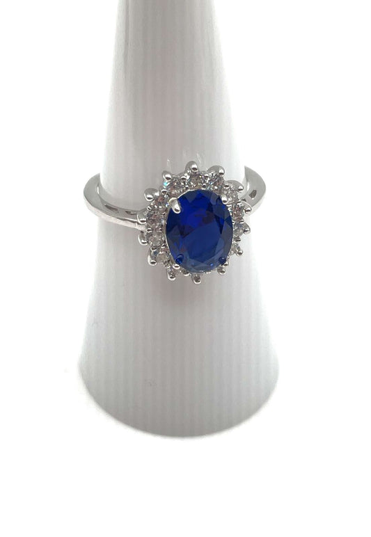 925 Sterling Silver Oval Blue Cubic Zirconia W/ Clear Accents Ring 2.7g