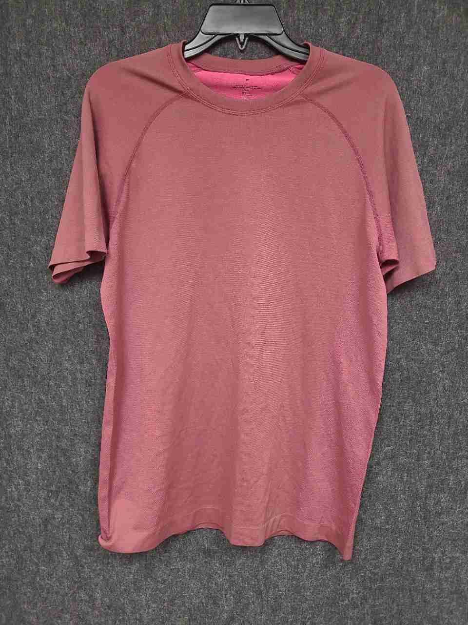 Fabletics Men's Mauve Pink Raglan Short Sleeve Training Athletic Shirt Size M