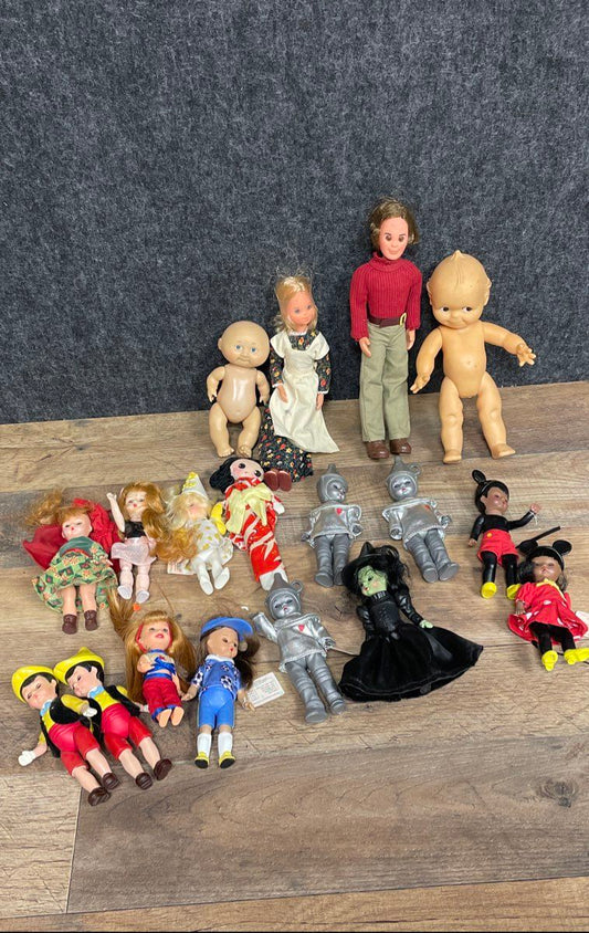 Vintage 70s 80s Doll Figure Lot Mego Wizard of Oz Disney Pinocchio Mickey