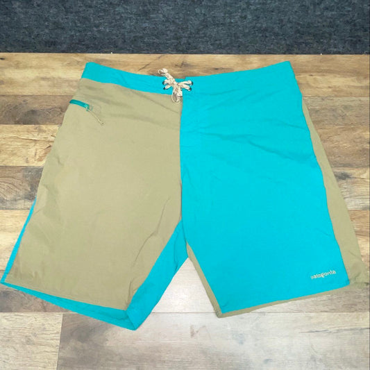 Patagonia Men's Wavefarer Board Shorts Turquoise Tan Colorblock Sz 40