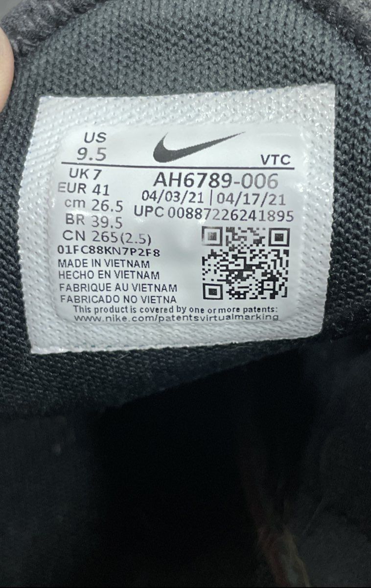 Nike Air Max 270 Triple Black Women's Sneakers Size 9.5 AH6789-006