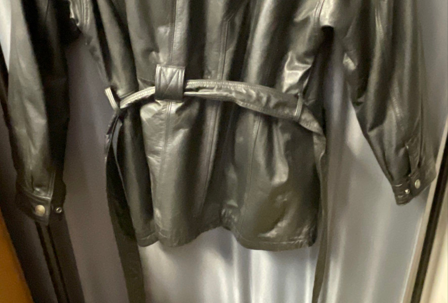 Vintage 90s Wilsons Men's Black Belted Leather Coat Thinsulate Insulated Sz XL
