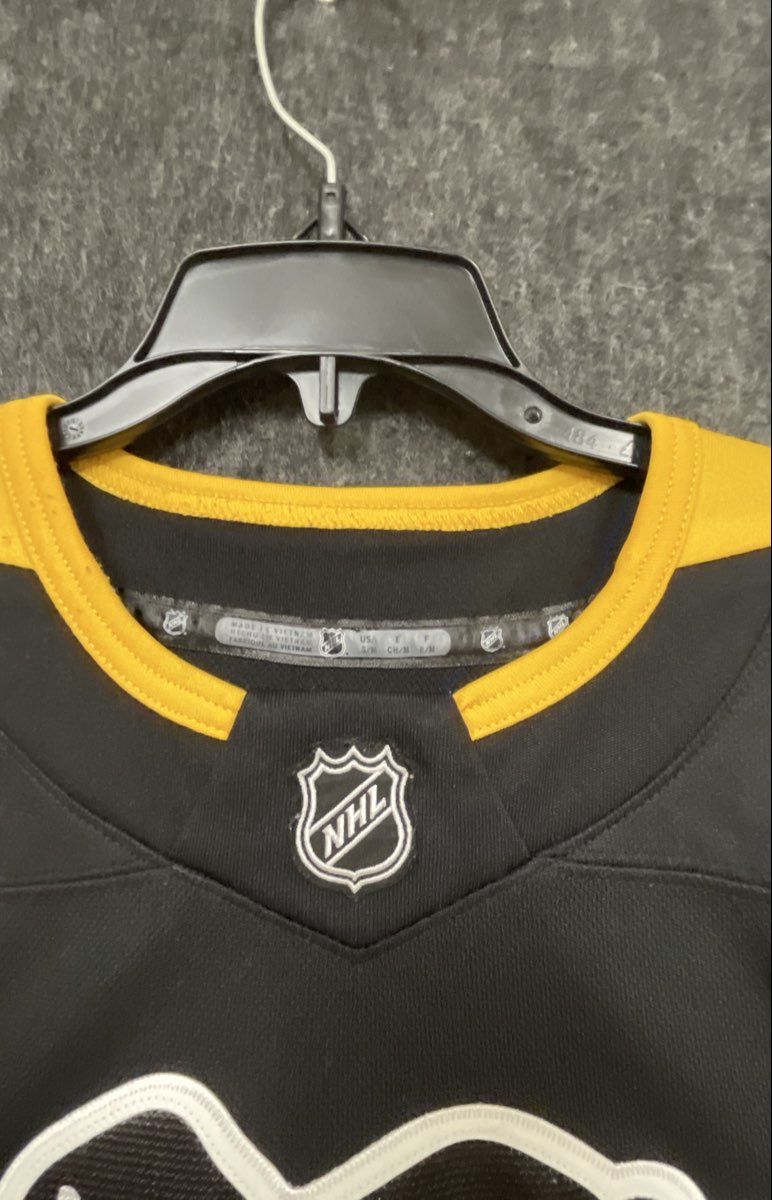 NHL Pittsburgh Penguins Youth Hockey Jersey Black Kingsmore #29 Sz S/M
