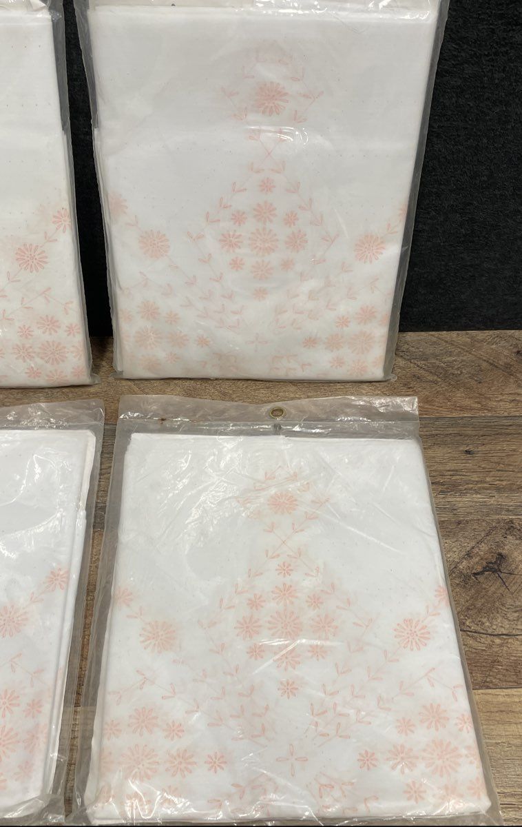 Vintage Vogart Crafts Stamped Quilt Blocks Daisy Triangles 18 Inch Sq Lot of 4