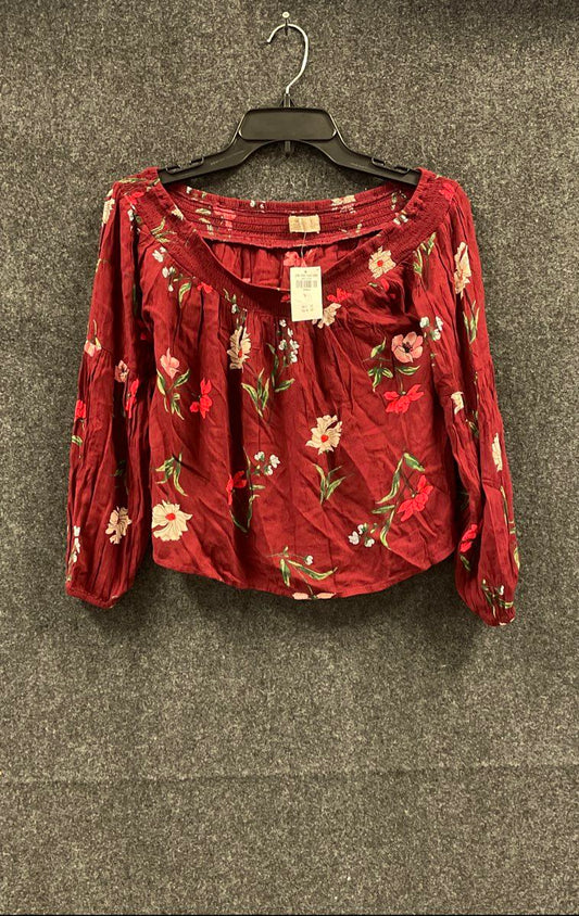 Hollister Women's Red Floral Off Shoulder Smocked Blouse Top NWT Size S