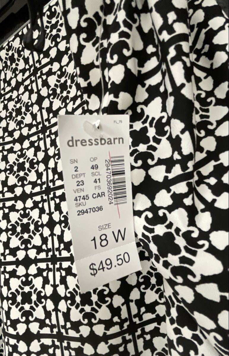 Dressbarn Women's Black White Geometric Tile Print Skirt NWT Size 18W