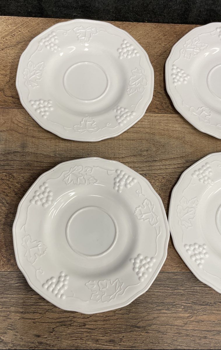 Set of 6 Indiana Colony Harvest Grape White Milk Glass Saucers