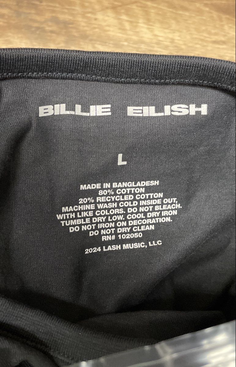 Billie Eilish Unisex Hit Me Hard And Soft The Tour Black T-Shirt NWT Sz L