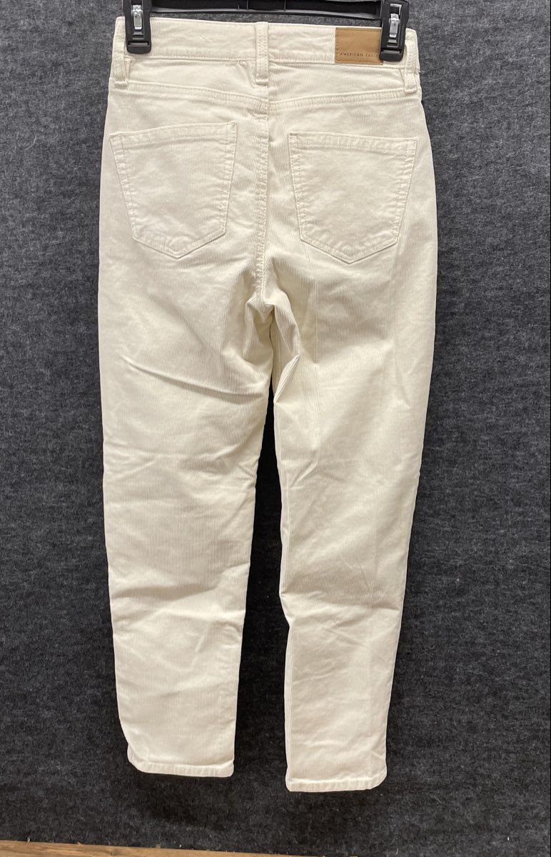 American Eagle Women's White Corduroy Stretch Pants Sz 0 Regular NWT