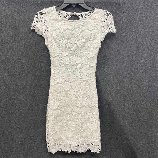 Lulus Women's White Floral Crochet Lace Open Back Cap Sleeve Midi Dress Sz XS