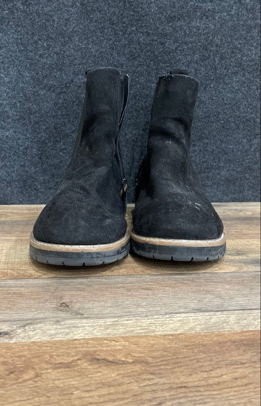 Kayla B Black Faux Suede Side Zip Ankle Boots Women's Size 10M