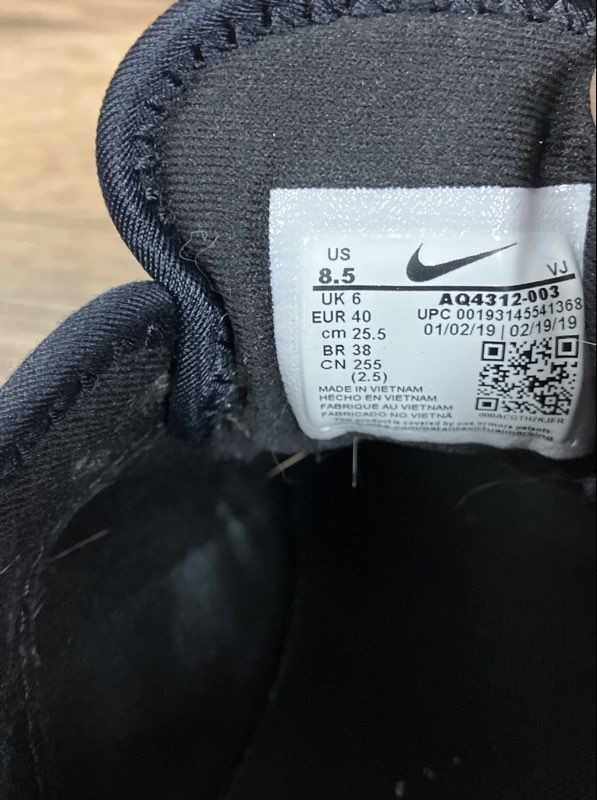 Nike Air Max Dia Triple Black Women's Sneakers Size 8.5 AQ4312-003
