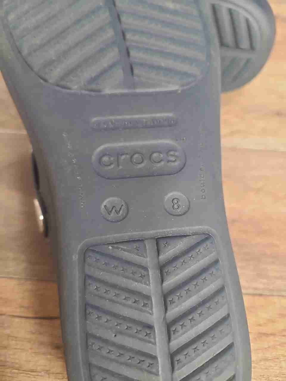 Crocs Sanrah Circle Wedge Navy Blue Grey Flip Flop Sandals Women's Size 8