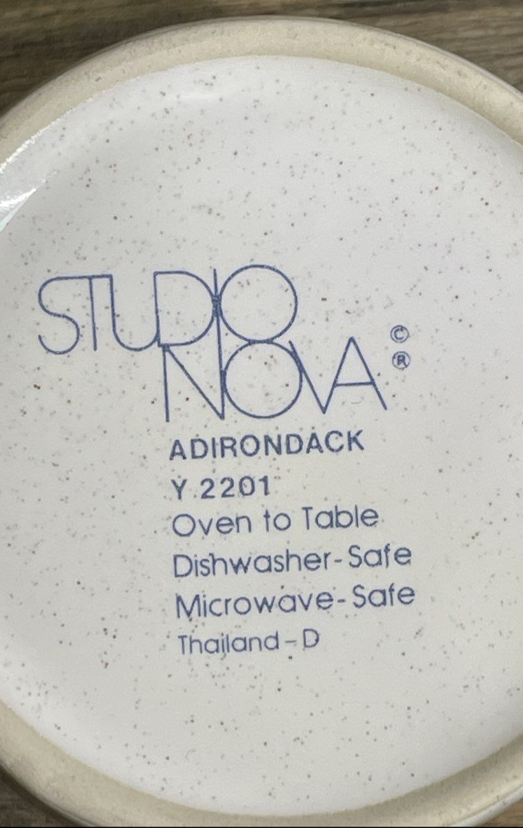 Studio Nova Adirondack Stoneware Mugs Set of 8 Southwest Pattern Y.2201