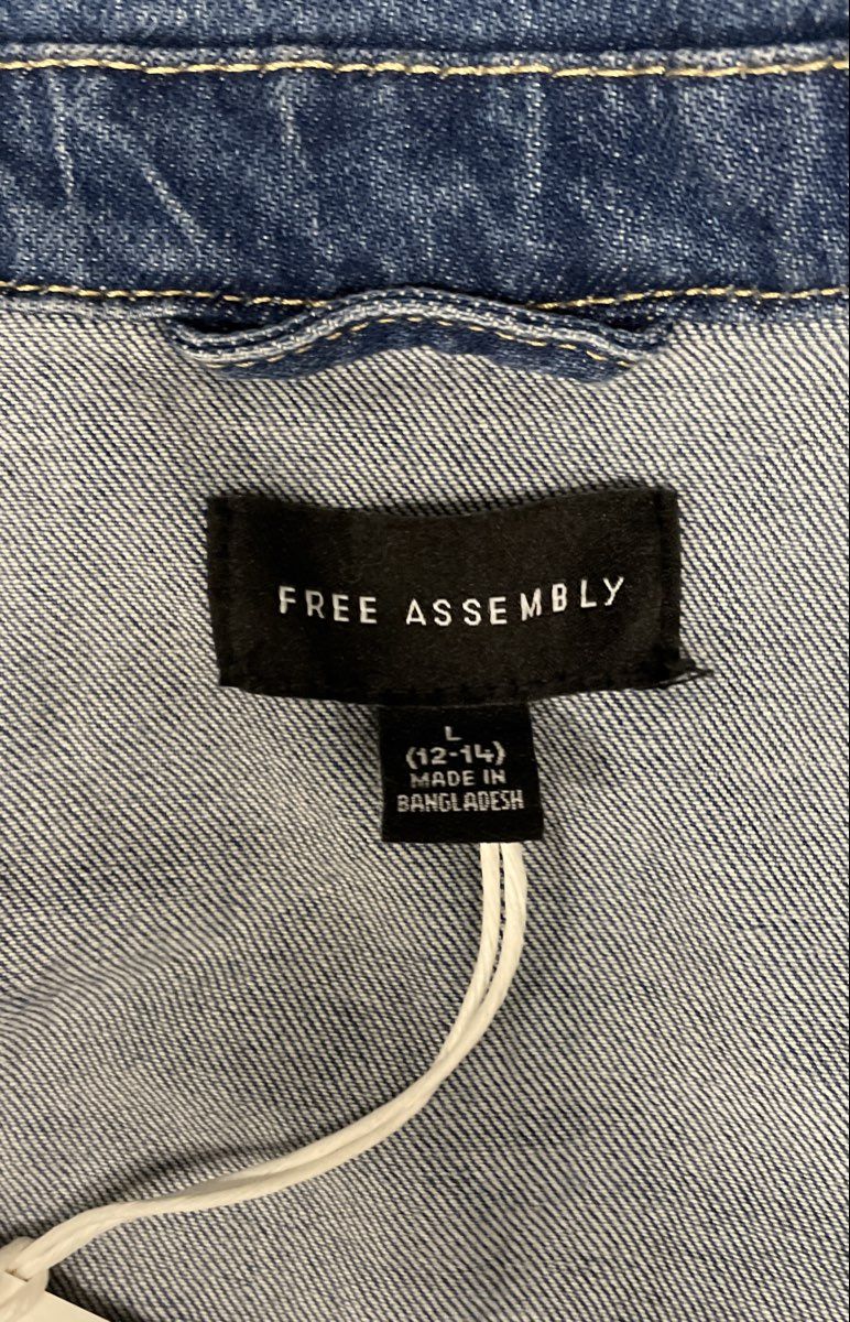 Free Assembly Girls Blue Denim Trucker Jacket Medium Wash NWT Size L 12-14