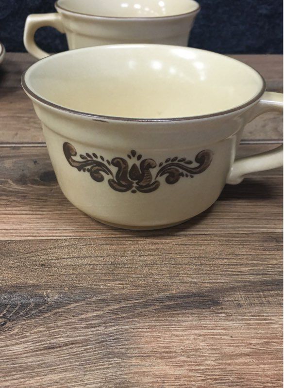 Lot of 3 Pfaltzgraff Village Brown Plates and Cups