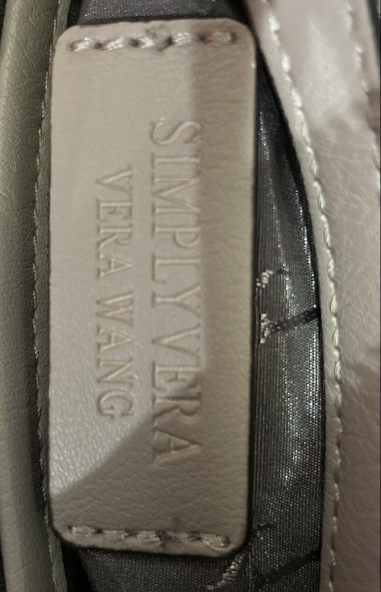Simply Vera Vera Wang Grey Leather Floral Print Crossbody Bag Gunmetal Hardware