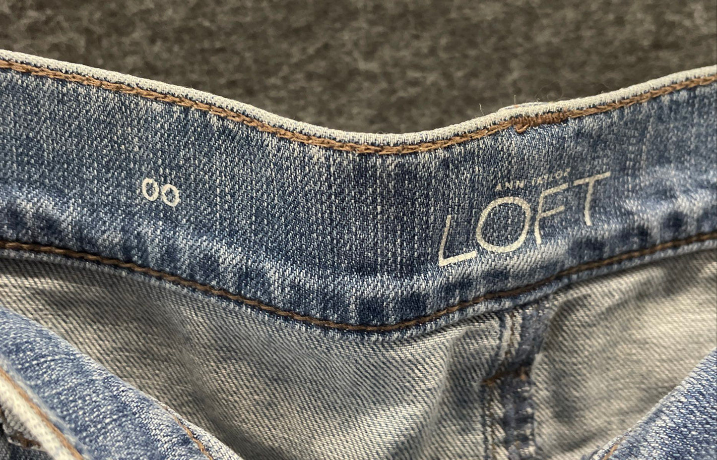 Loft Women's Blue Denim Mini Skirt Crystal Beaded Distressed Sz 00