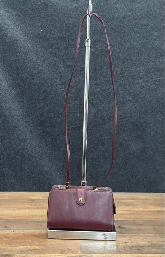 Vintage Etienne Aigner Mauve Leather Crossbody Wallet Bag Gold Tone Hardware