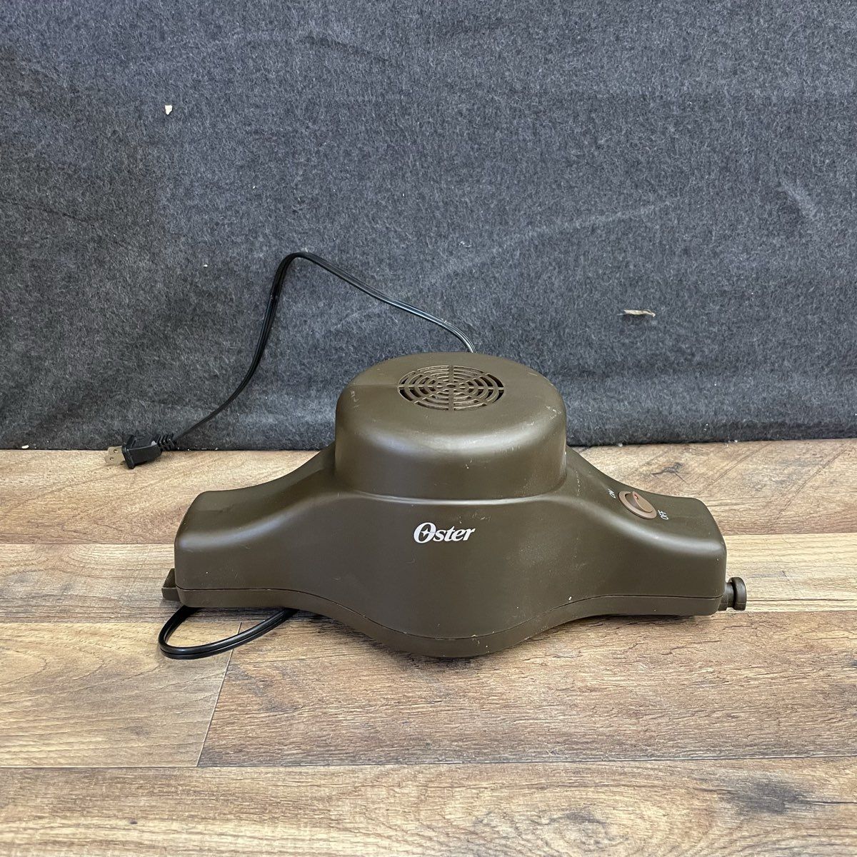 Oster 4-Quart Wooden Bucket Ice Cream Maker