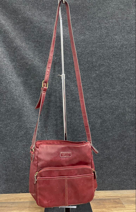 Relic Red Leather Crossbody Shoulder Bag Brass Hardware Adjustable Strap