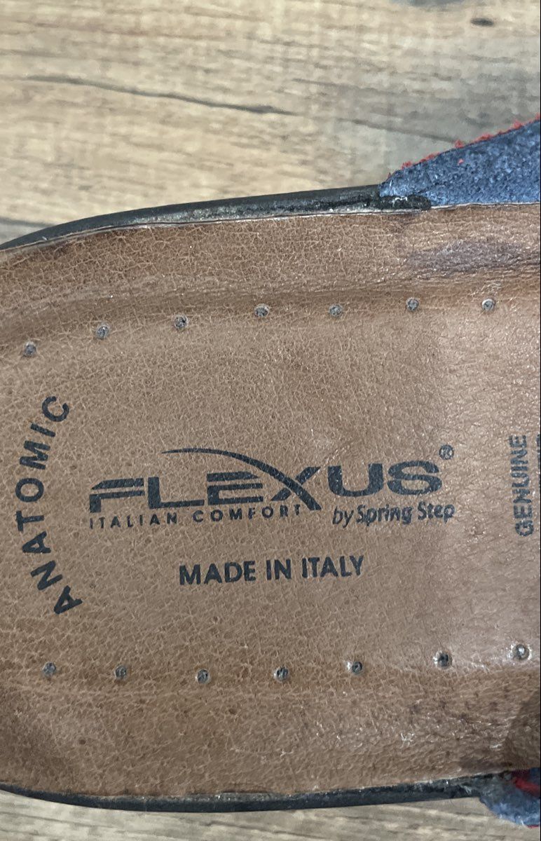 Flexus by Spring Step Italian Comfort Red Multi Slide Sandals Size 9 EU 40
