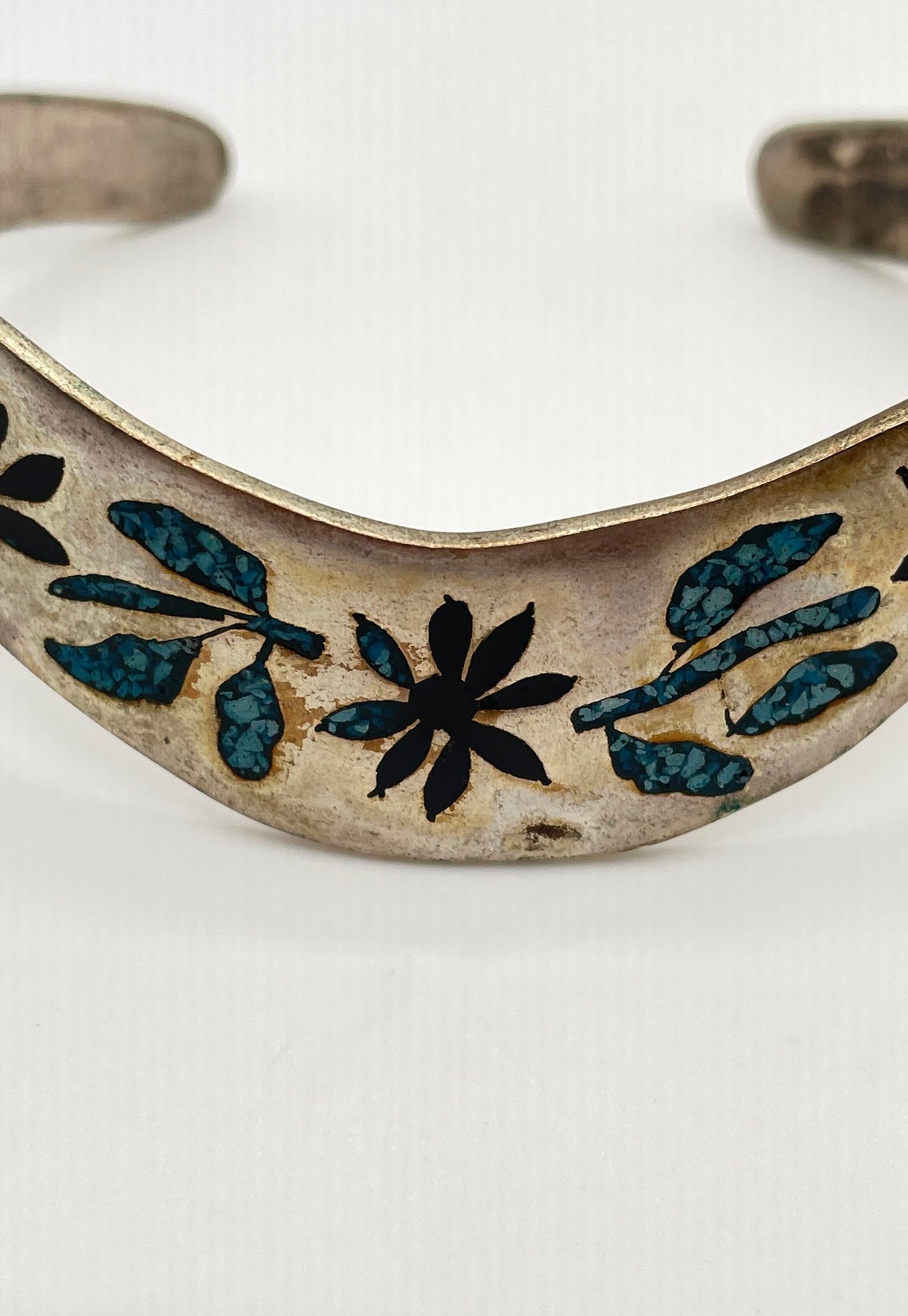 Alpaca Silver Crushed Turquoise Enamel Inlay Cuff Bracelet Mexico Marked 19.4g