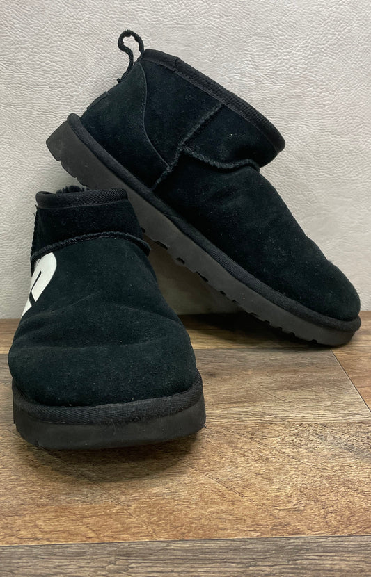 UGG Classic Ultra Mini Graphic Black White Suede Ankle Boots Women's Size 9