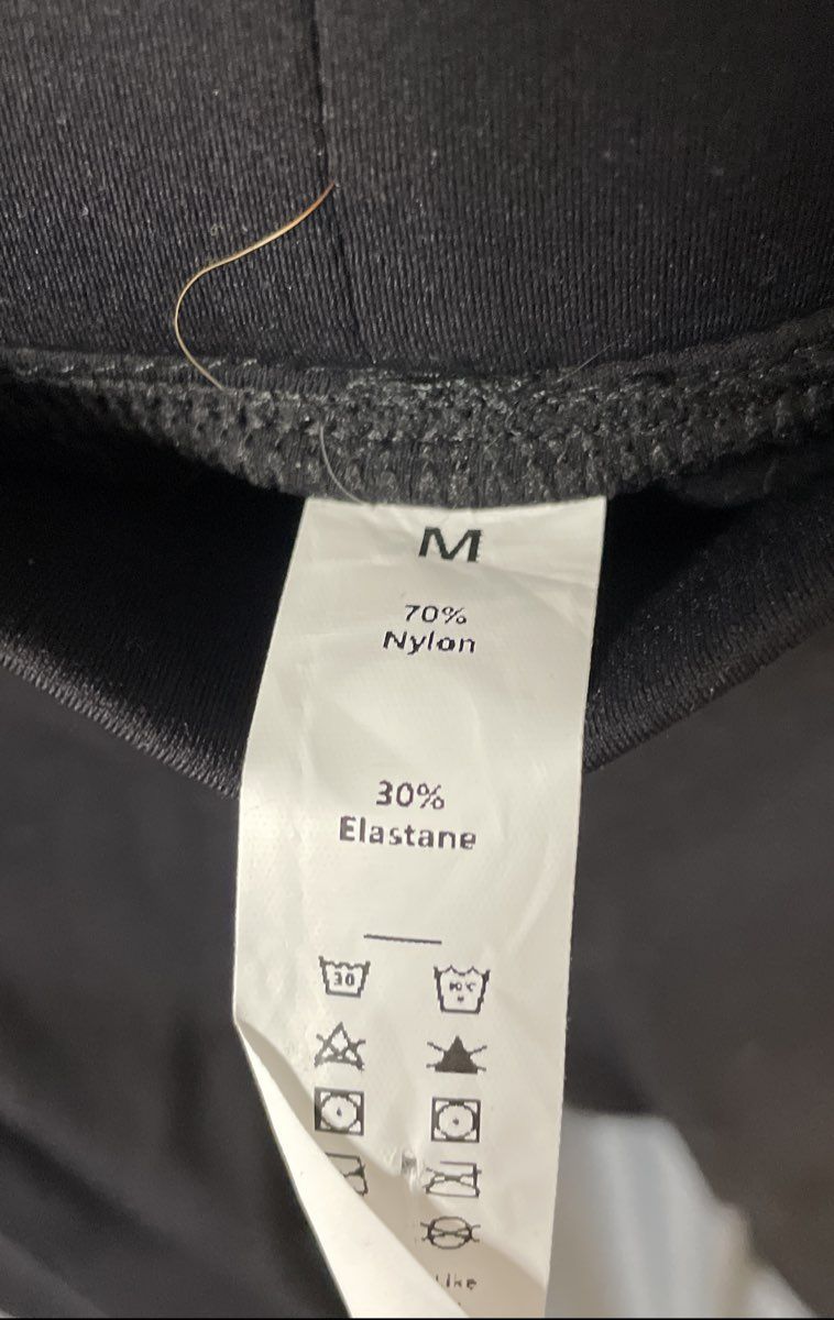 Halara Women's Black High Rise Zip Pocket Yoga Leggings Size M NWT