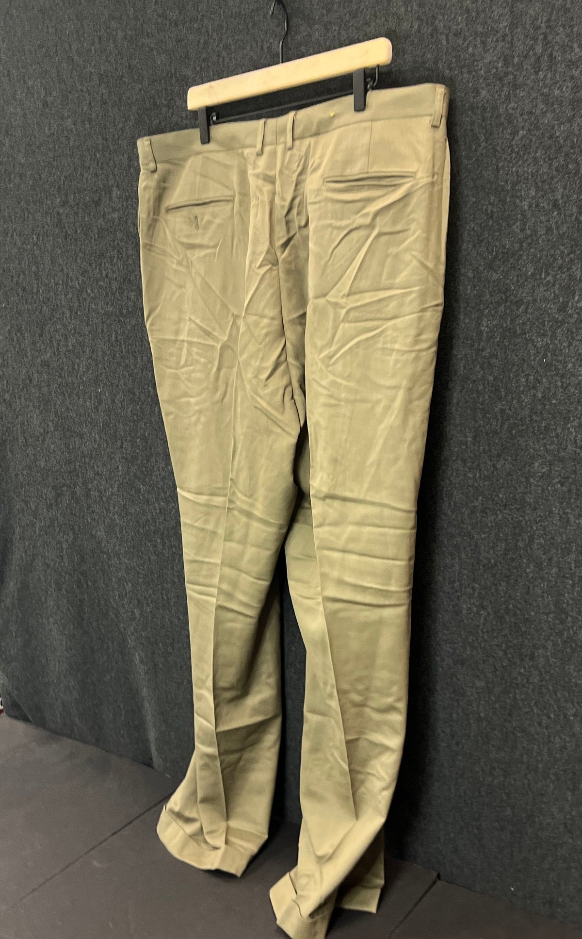 Vintage 90s Men's Sage Green Wool 4 Button Suit 2 Piece Pleated Trousers