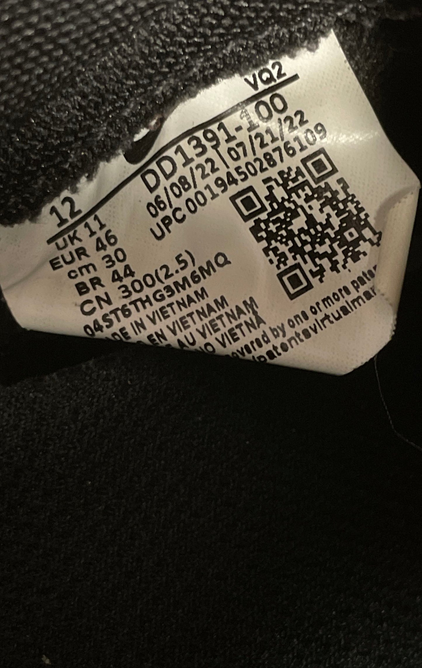 Nike Dunk Low Panda Black White Sneakers Size 12 COA